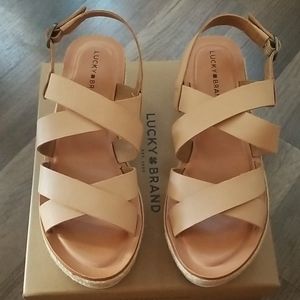Lucky Brand Sandal for kids/youth